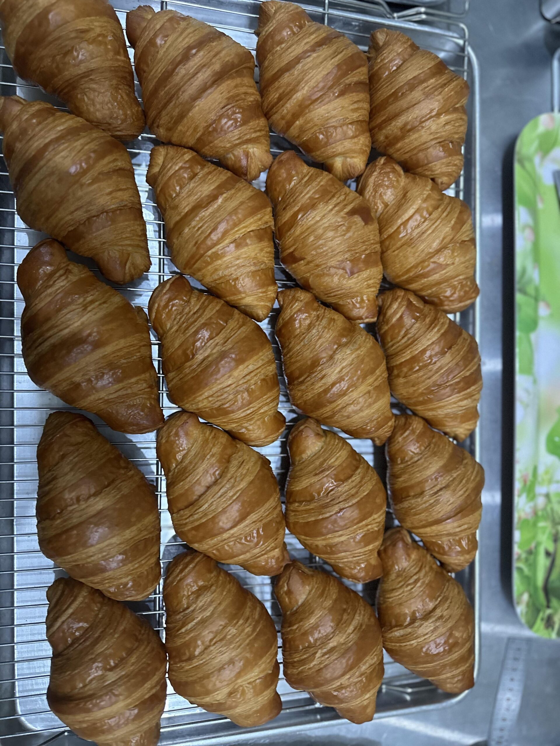 3rd-try-at-croissants-v0-qi729fp4nvqd1